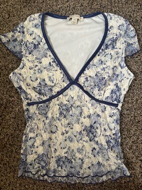 Women's Blue Floral Lace V-Neck Blouse